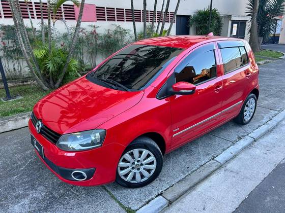 VOLKSWAGEN FOX 1.0 MI TREND 8V FLEX 4P MANUAL VOLKSWAGEN FOX 1.0 MI TREND 8V FLEX 4P MANUAL